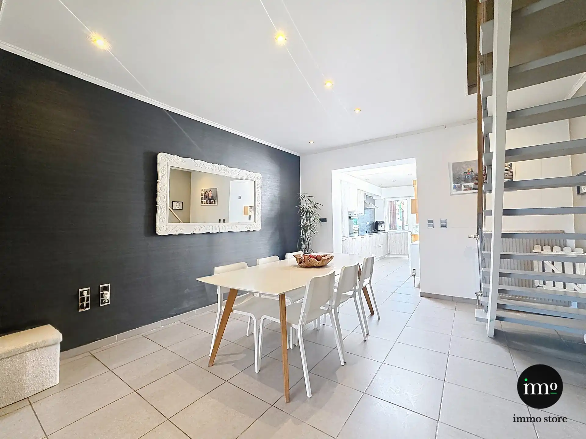 Rijwoning met 3 slaapkamers en leuke tuin in Ternat! foto 5