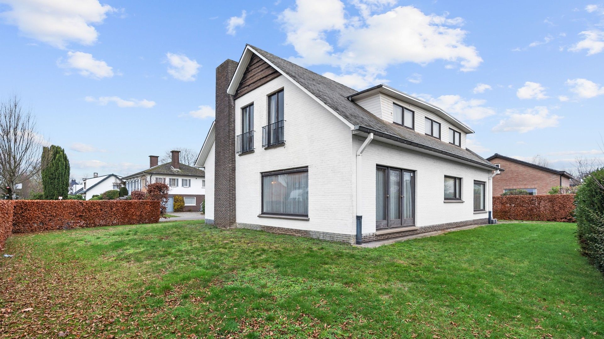 Charmante, ruime woning (205m²) op toplocatie in Hasselt foto 2