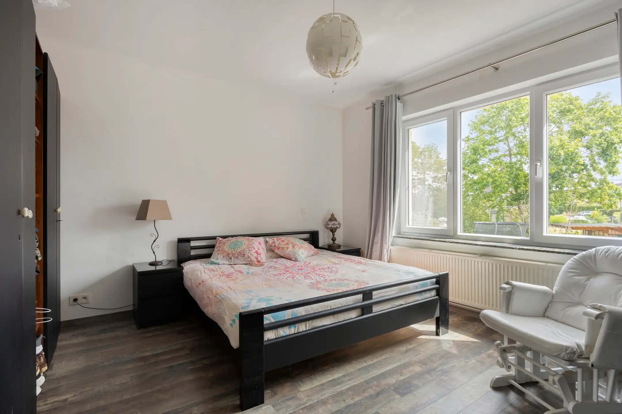 Instapklare woning met 4 slaapkamers, tuin & garage te Bost foto 10