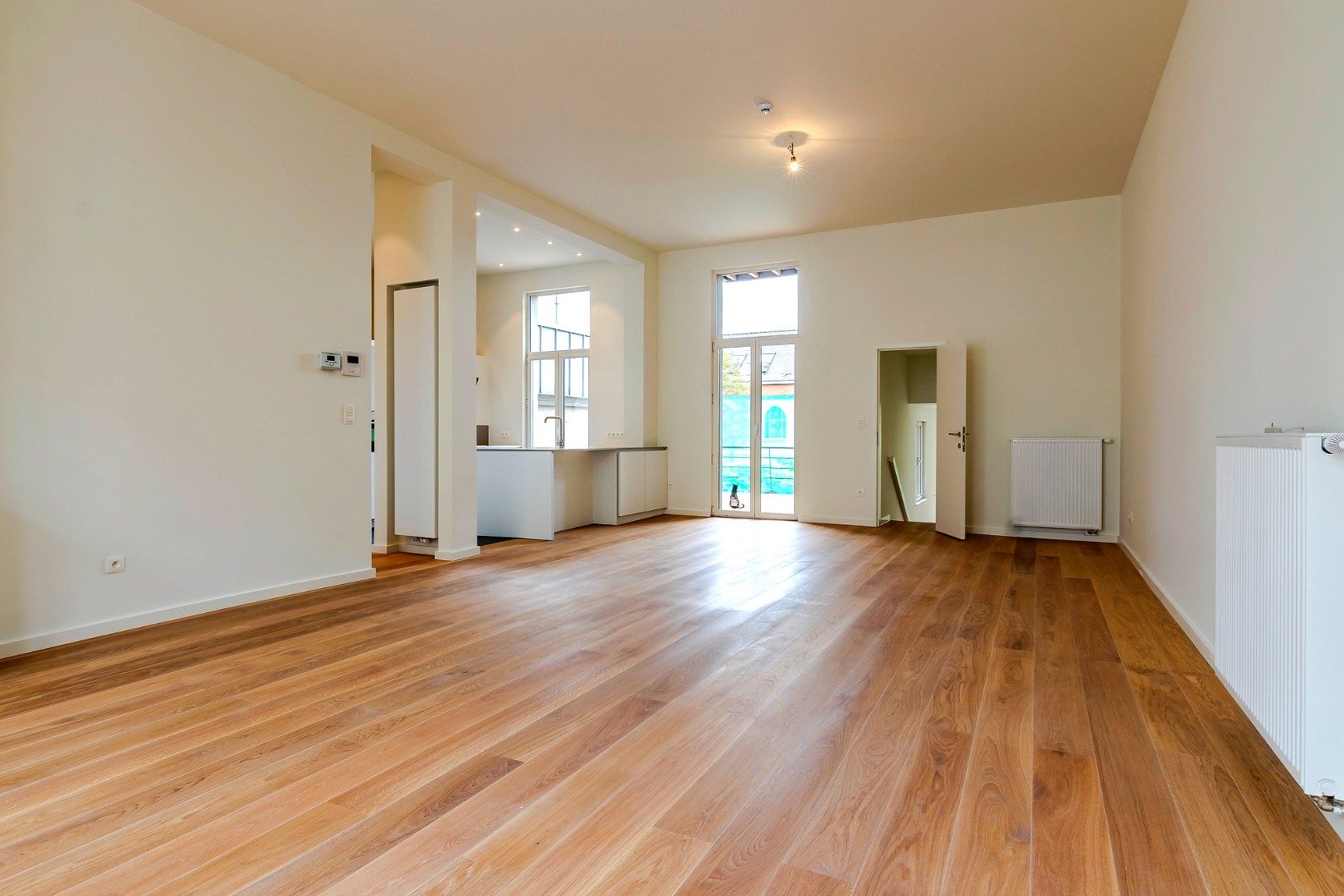 Uniek en luxueus appartement in prachtig gebouw op Zurenborg foto 6