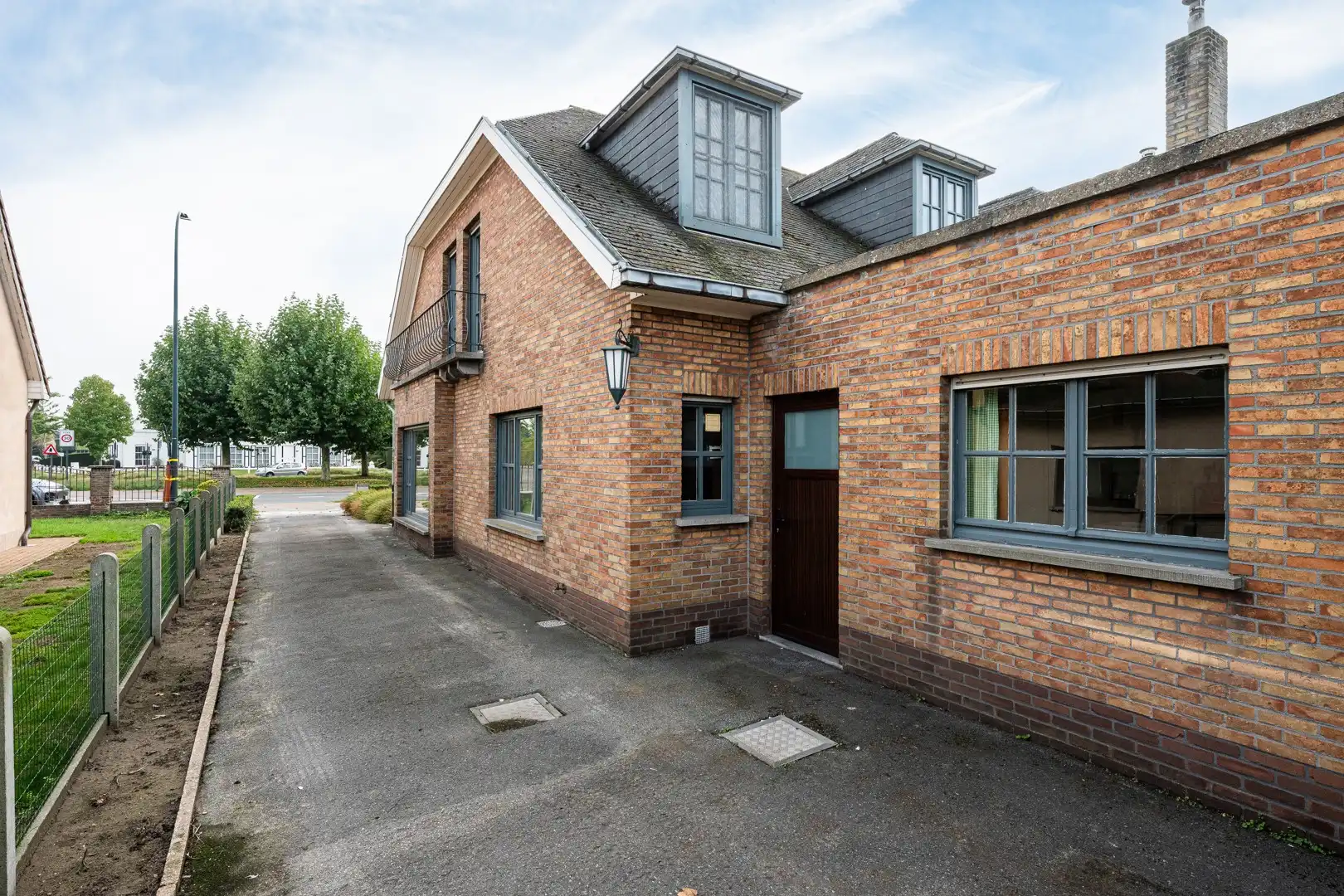 Woning met veel potentieel op topligging te Eeklo foto 14