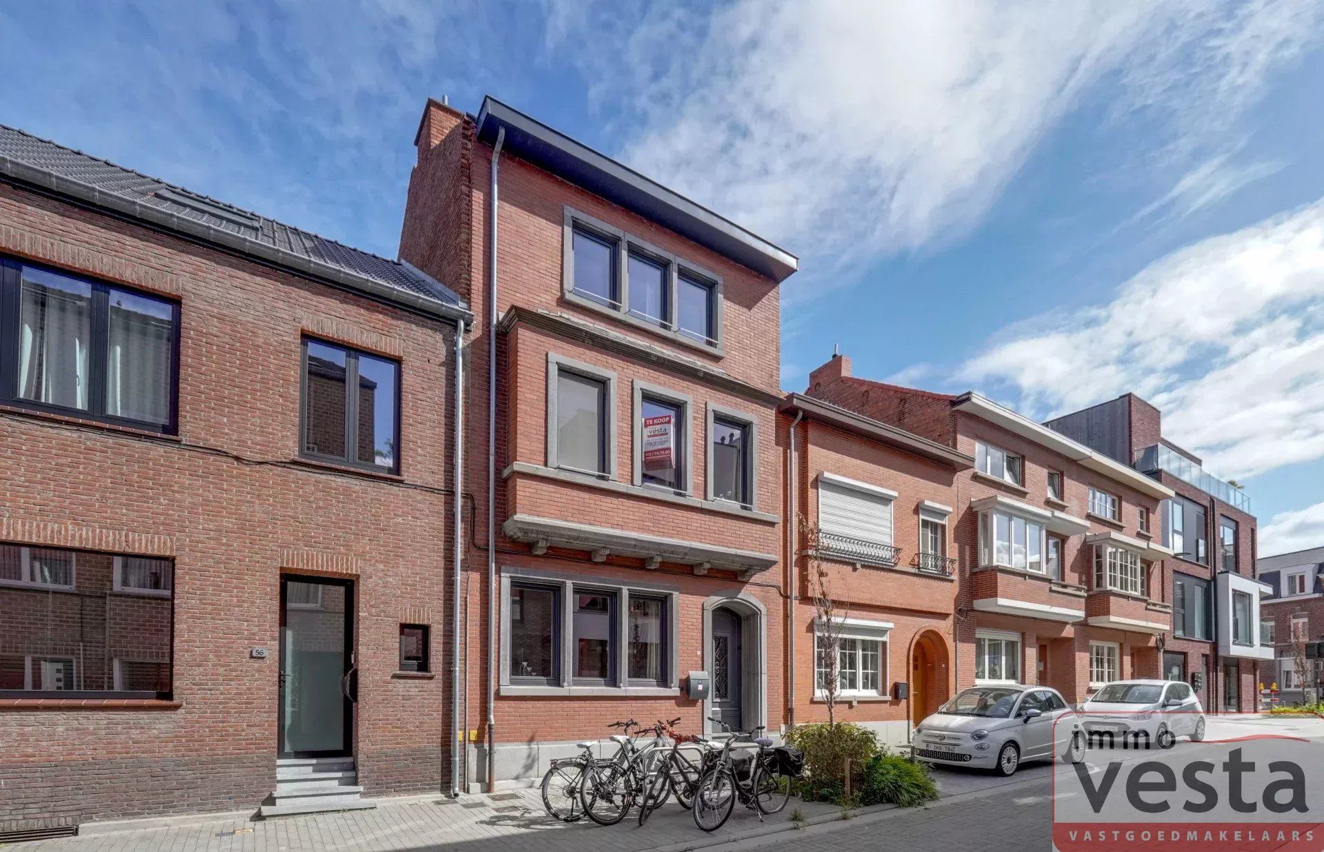 Hoofdfoto van de publicatie: Woning met 4 slaapkamers in centrum