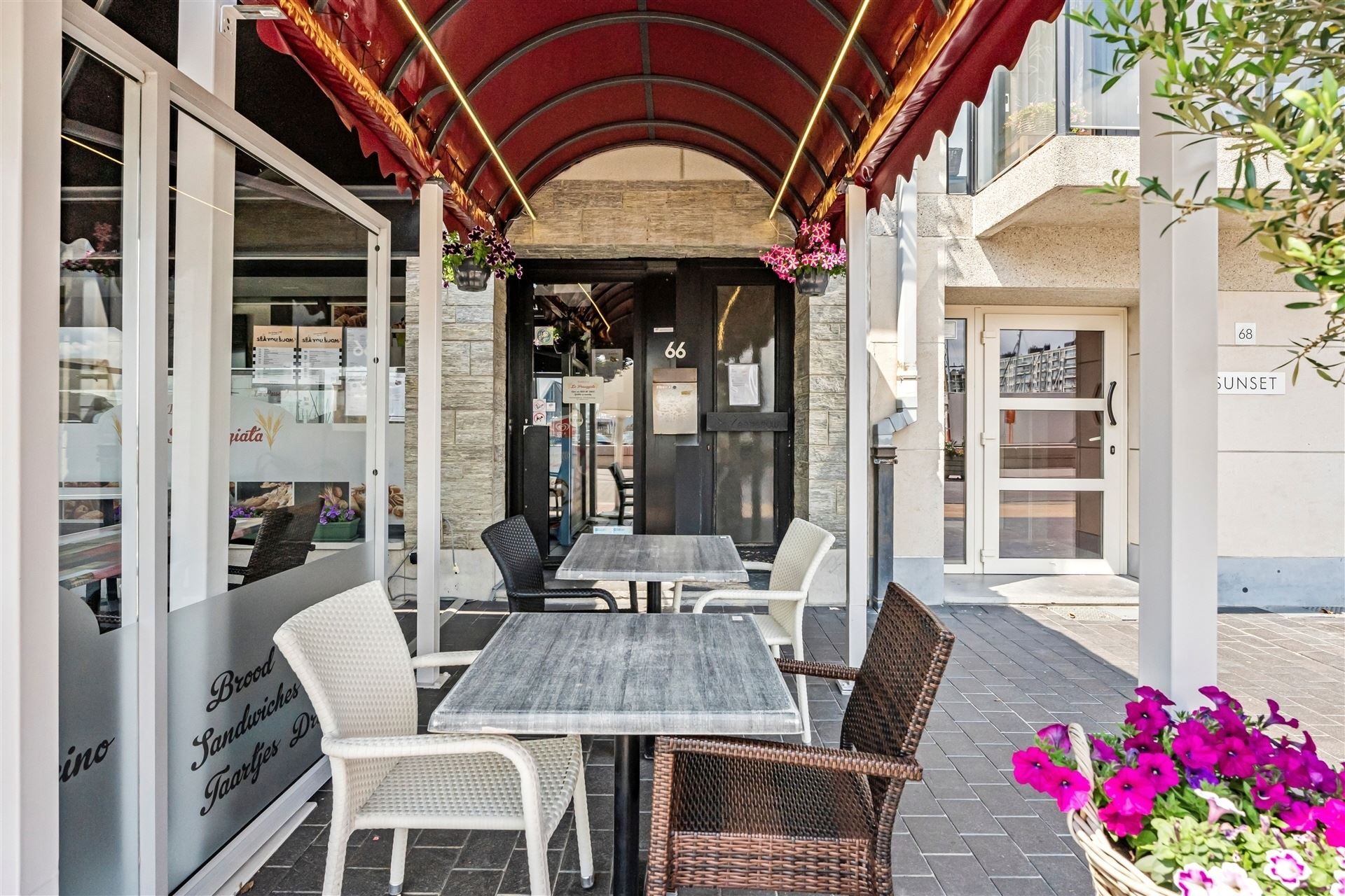 INSTAPKLAAR / TOPLOCATIE  foto 17
