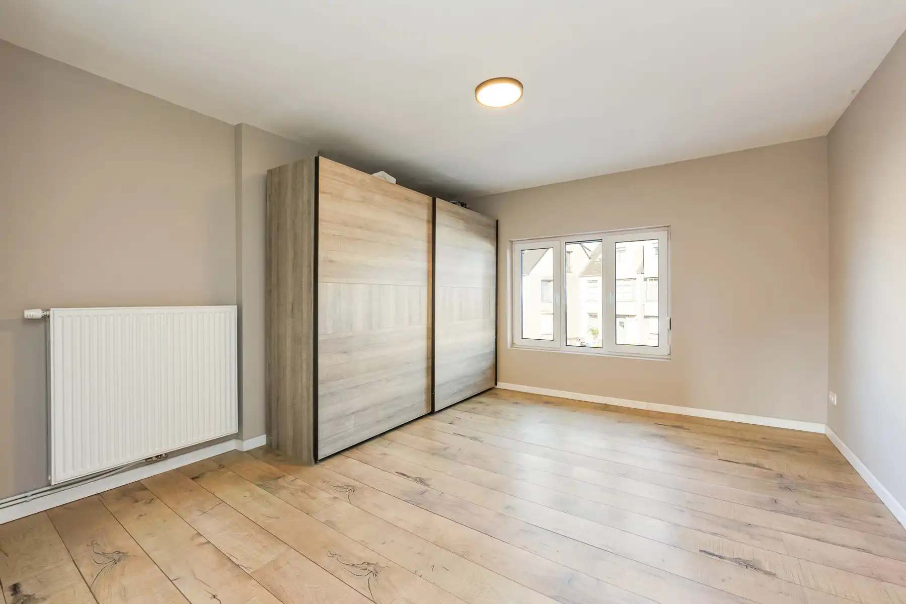 Recent gerenoveerde woning met 2 slpks nabij het centrum foto 14