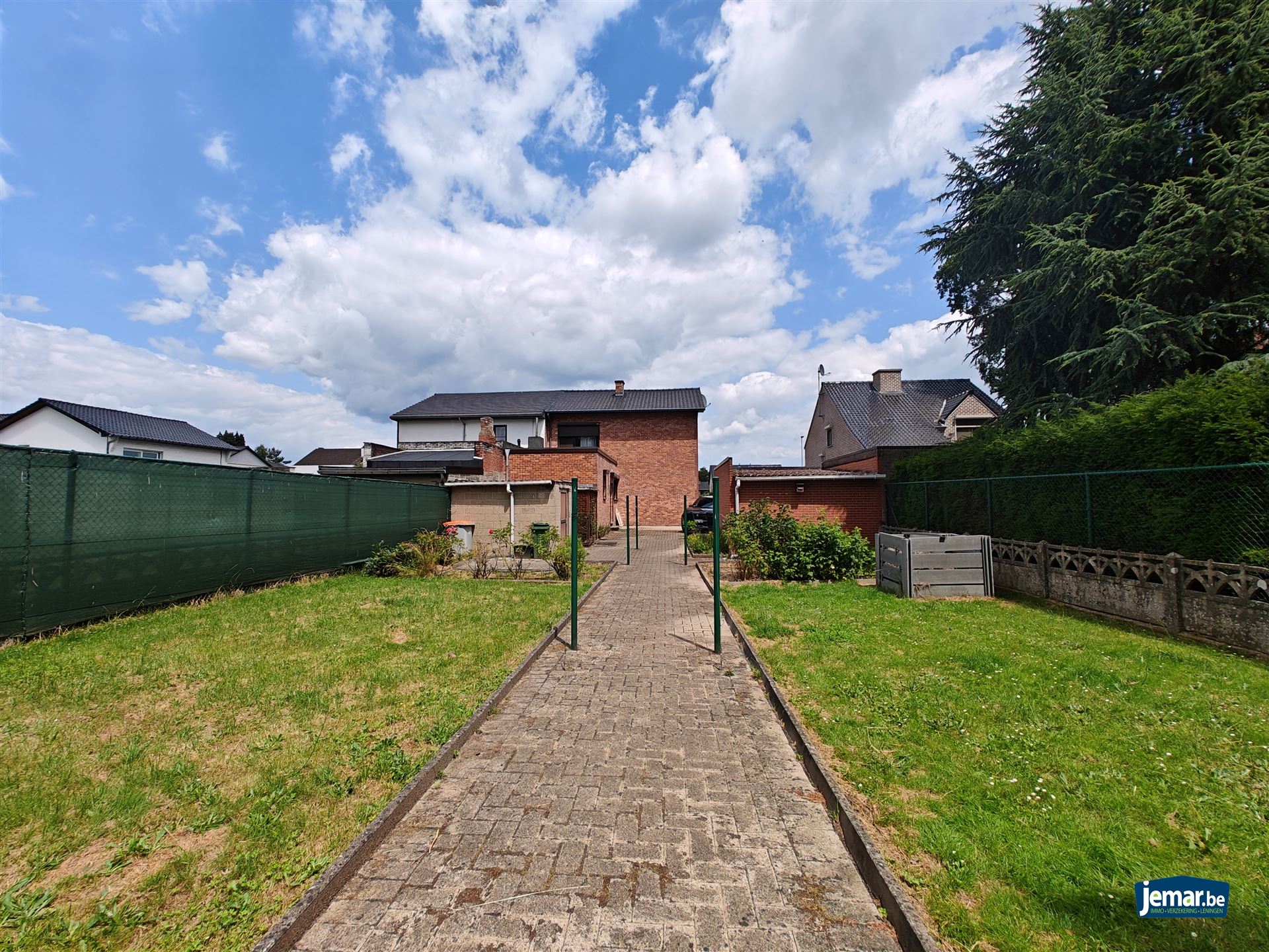 Woning met 4 slaapkamers  foto 2
