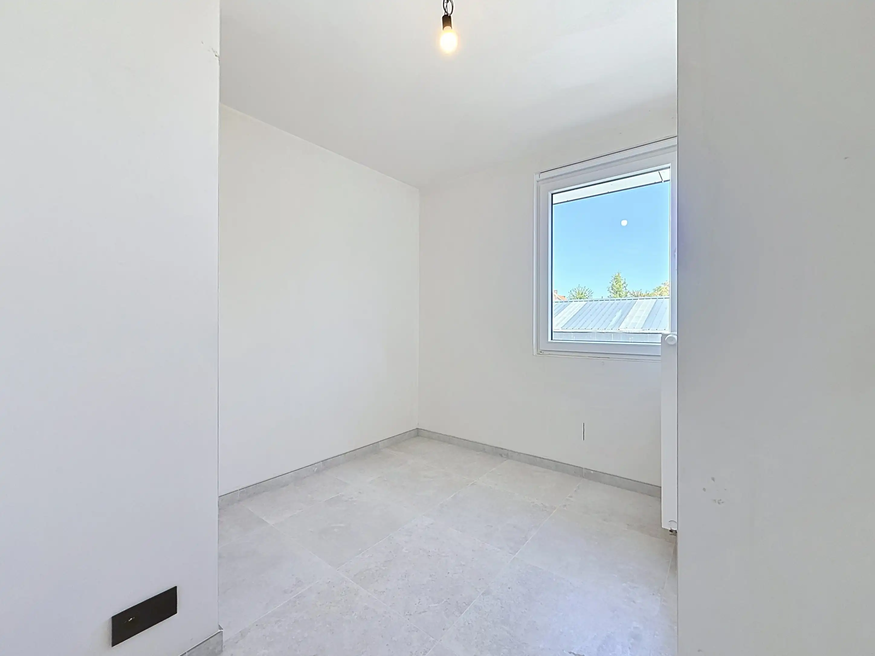 Stijlvol nieuwbouwappartement te koop in Spiere-Helkijn met 2 slaapkamers en moderne voorzieningen! foto 7