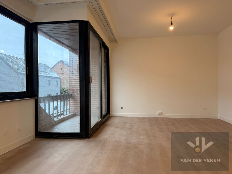 Prachtig volledig gerenoveerd 2-SLPK appartement foto 8