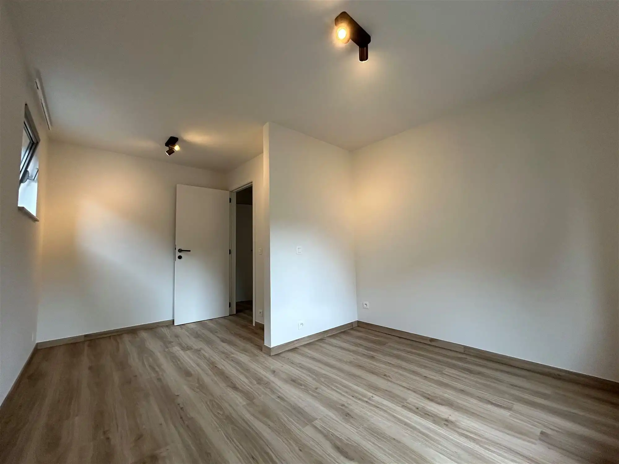 Volledig gerenoveerd appartement foto 4