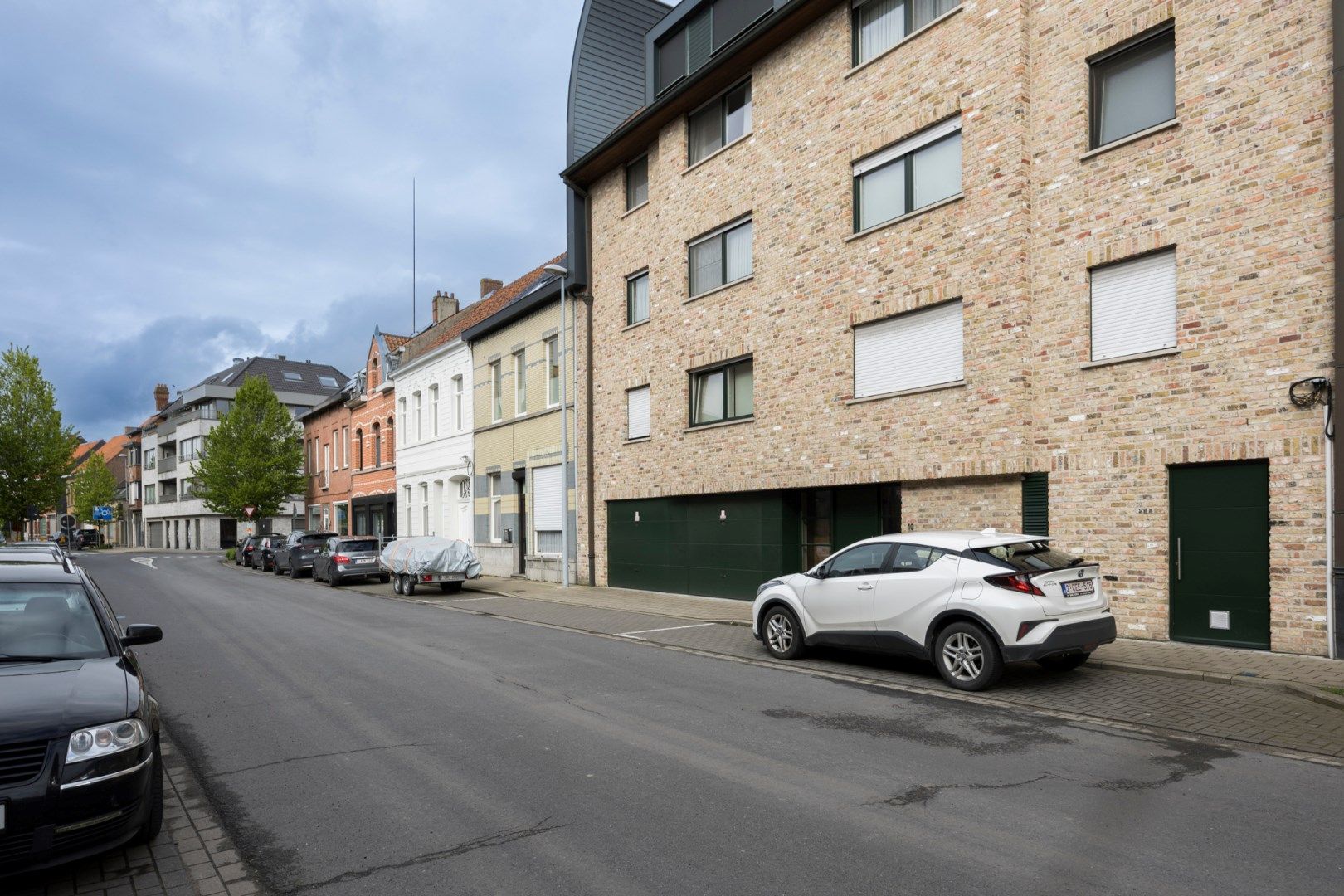 Zeer verzorgd en instapklaar duplex-appartement. met twee slaapkamers en zeer groot zonneterras - rustige omgeving - garagebox en aparte berging foto 27