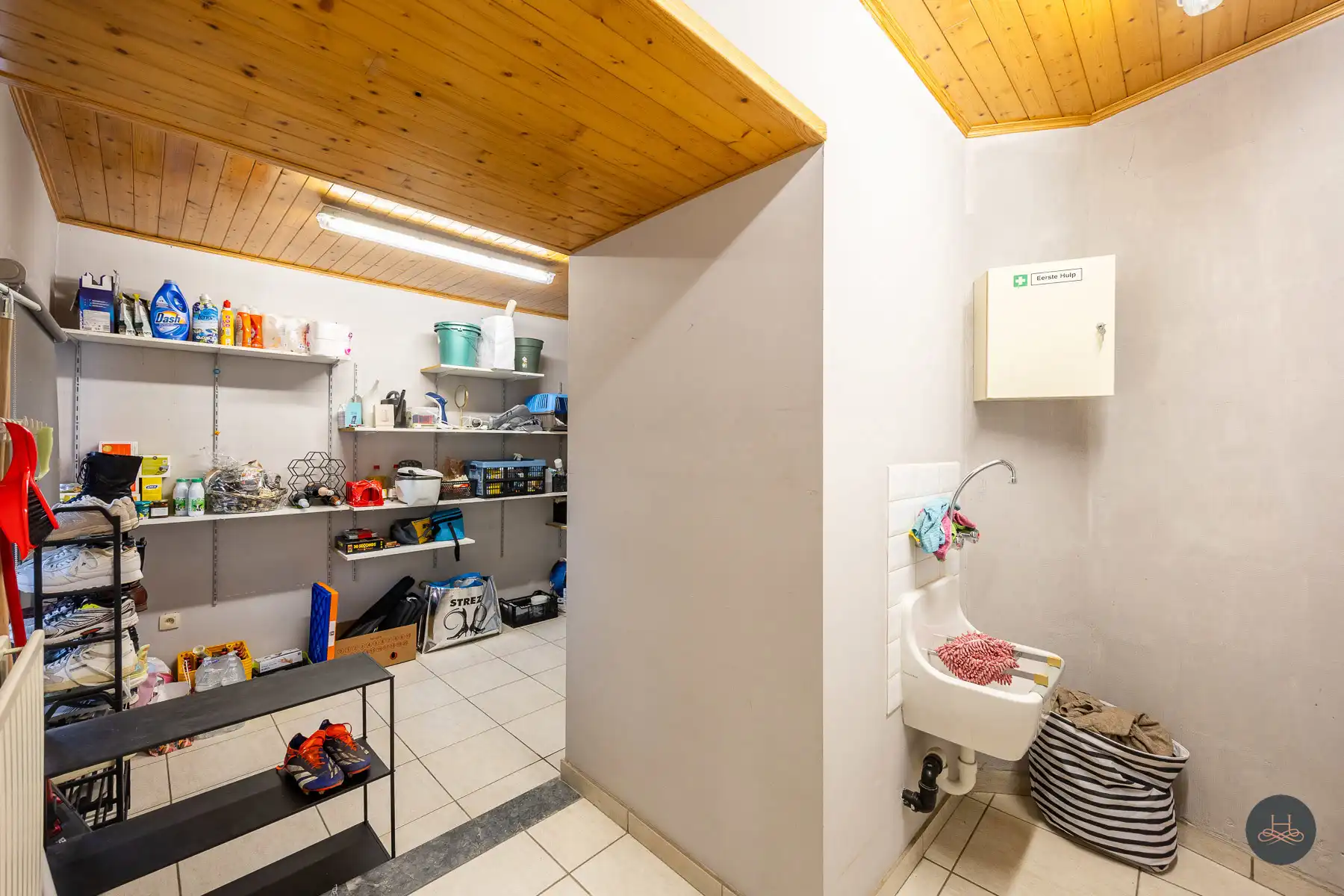 Leuke en ruime woning in centrum Tremelo foto 18