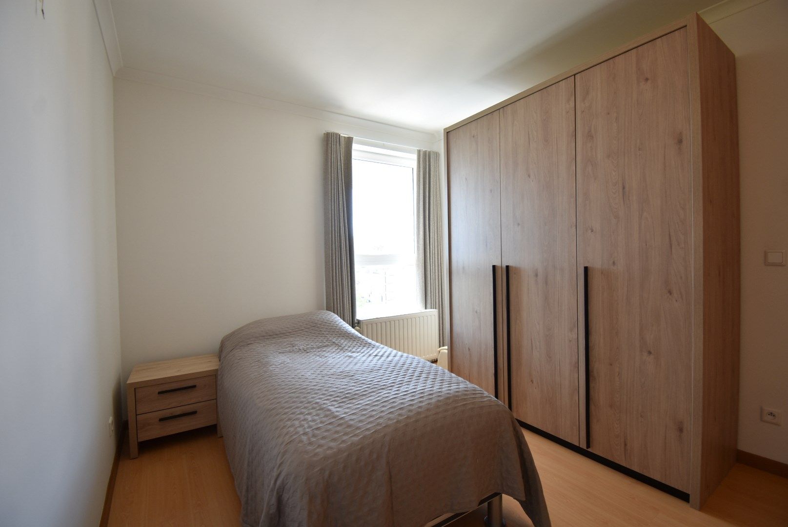 Degelijk 2-slaapkamer appartement met autostandplaats + in hartje Bilzen foto 26