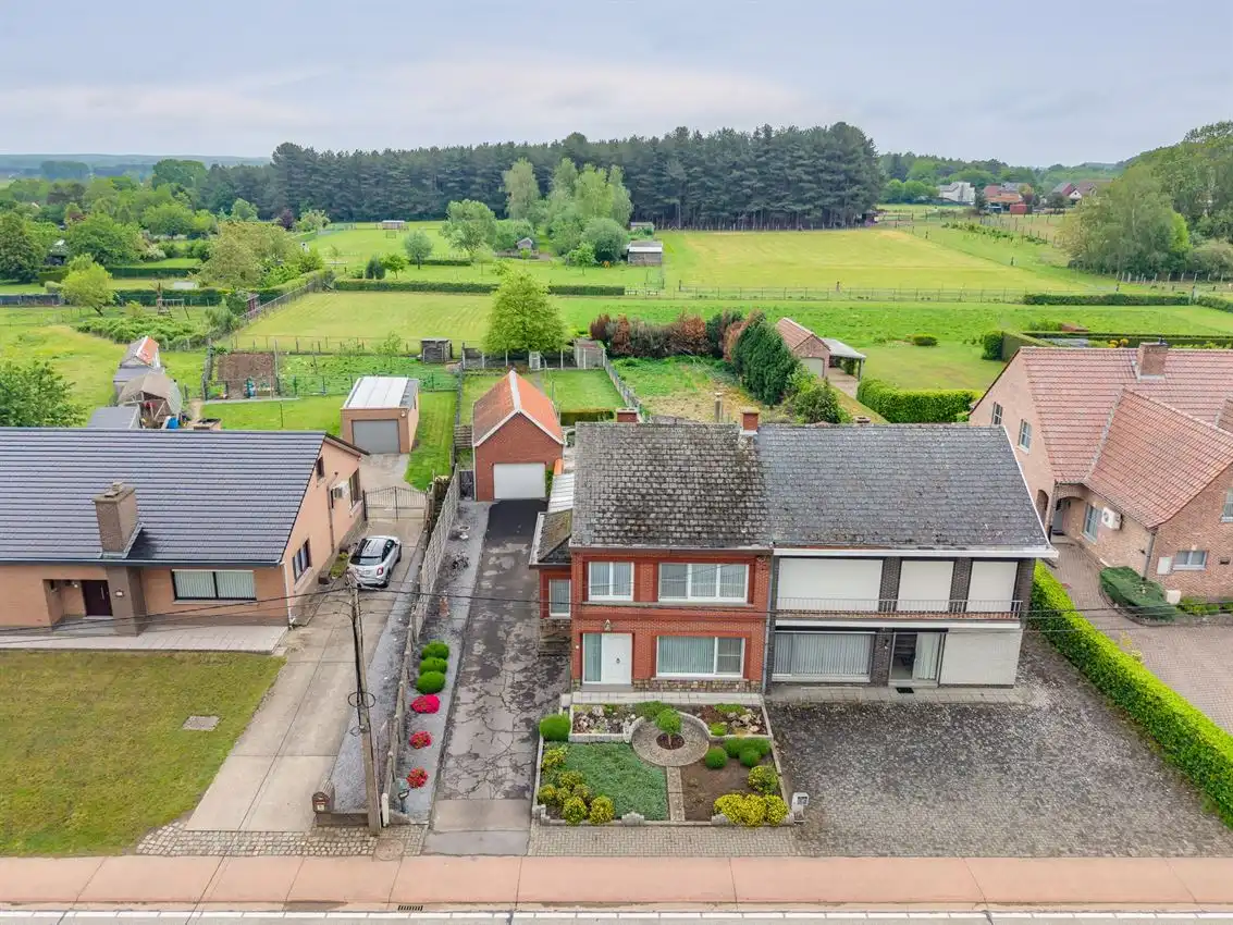 Woning met 3 slaapkamers, veranda en ruime tuin foto 22
