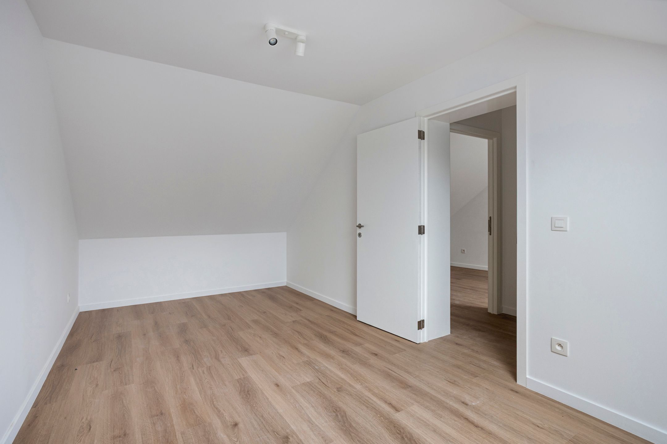 Gerenoveerde woning met 5 slaapkamers en tuin te Wilsele foto 20