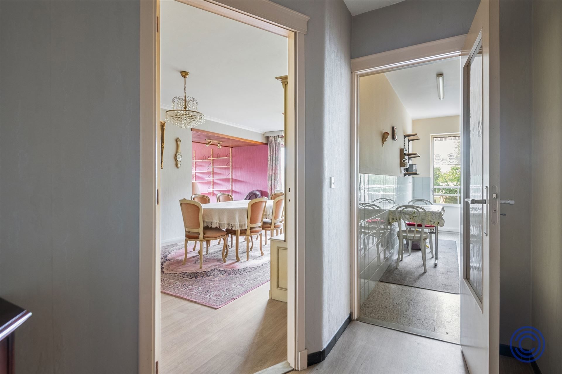 Ruim 3-slpk appartement met zonnig terras en P! foto 4
