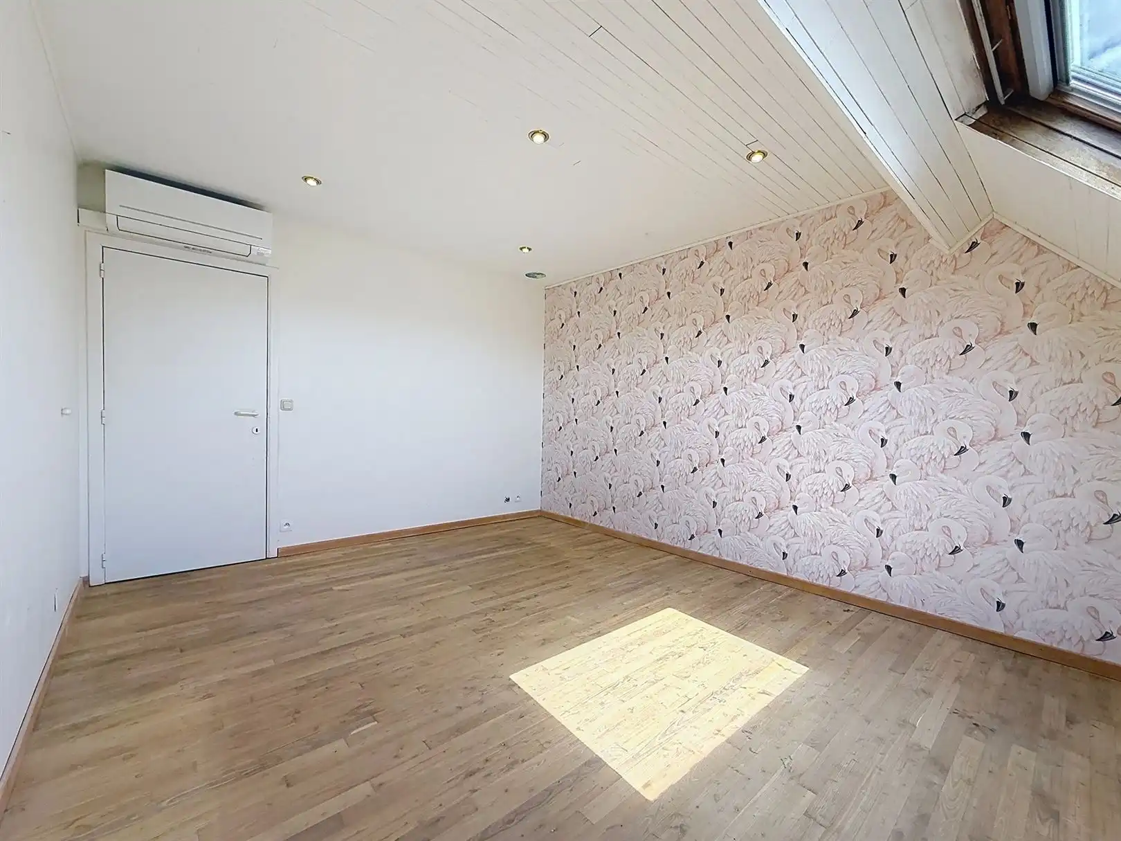 Huis met praktijkruimte, 4 slpks,  2 bdks, 10a 34ca foto 53