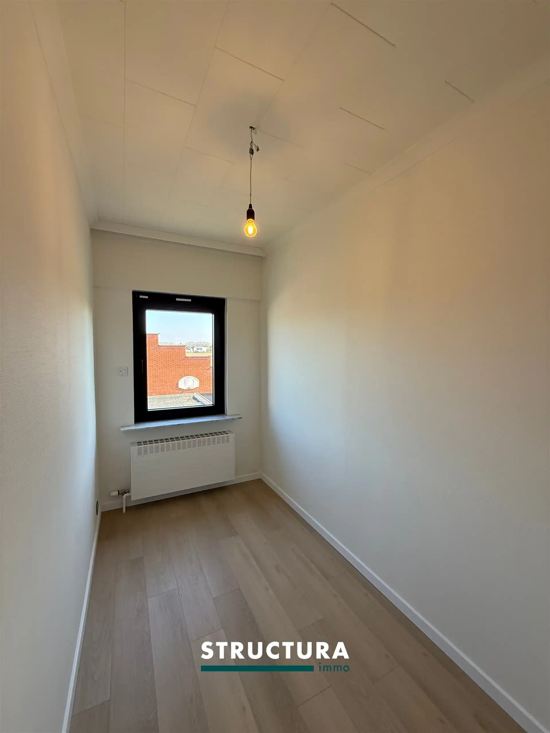 Gerenoveerde woning met weide en paardenstal foto 16