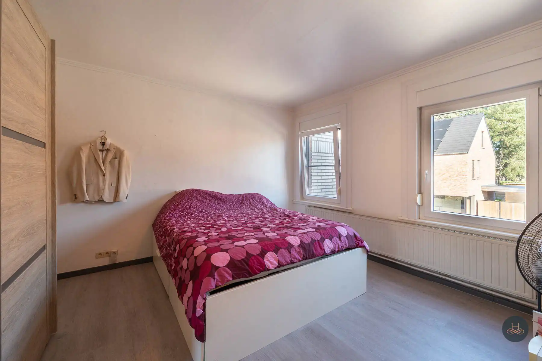 Ruime starterswoning met tuin en dubbele garage foto 11