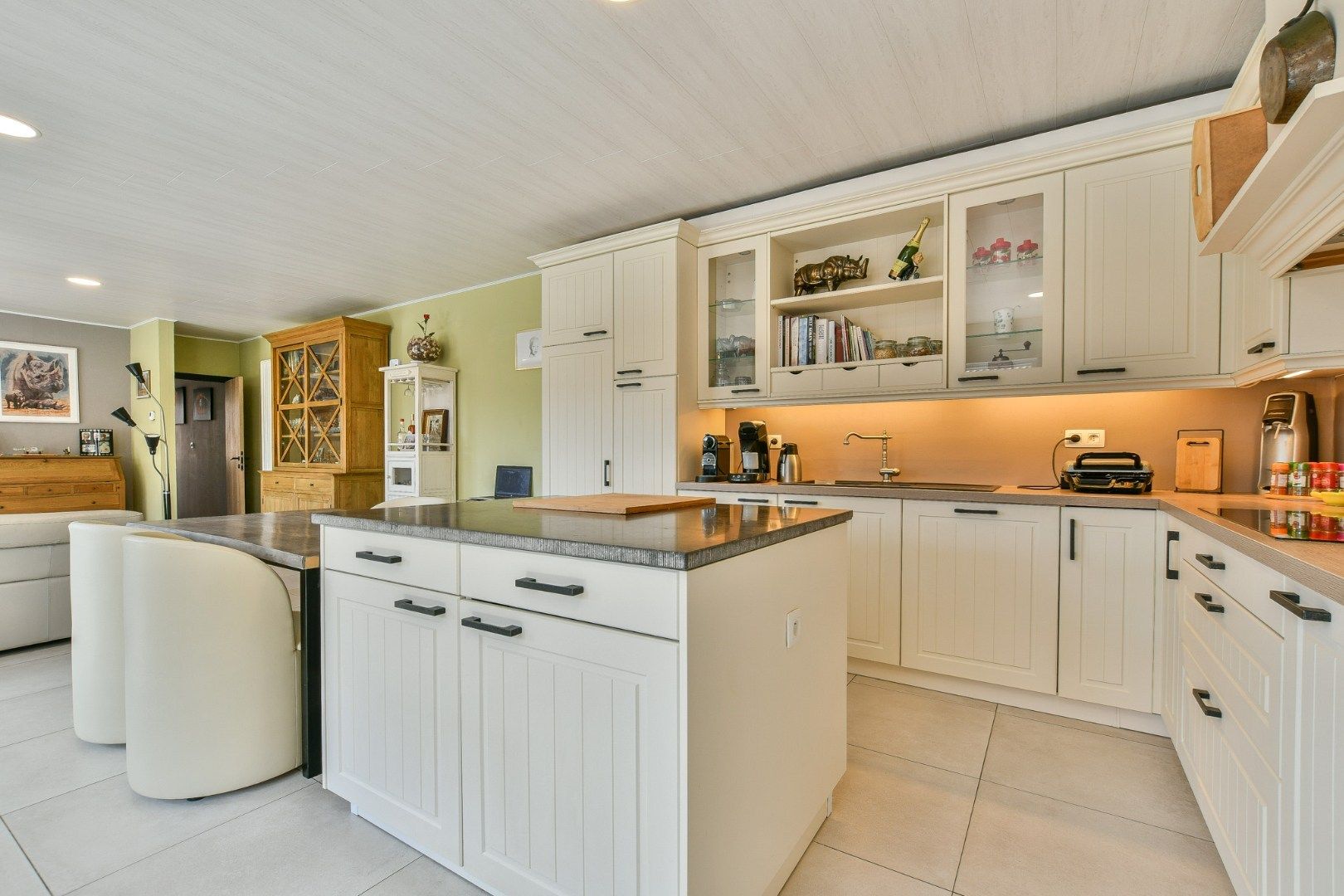 Instapklare woning op toplocatie in rustige woonwijk te Harendijke, Wenduine! foto 8