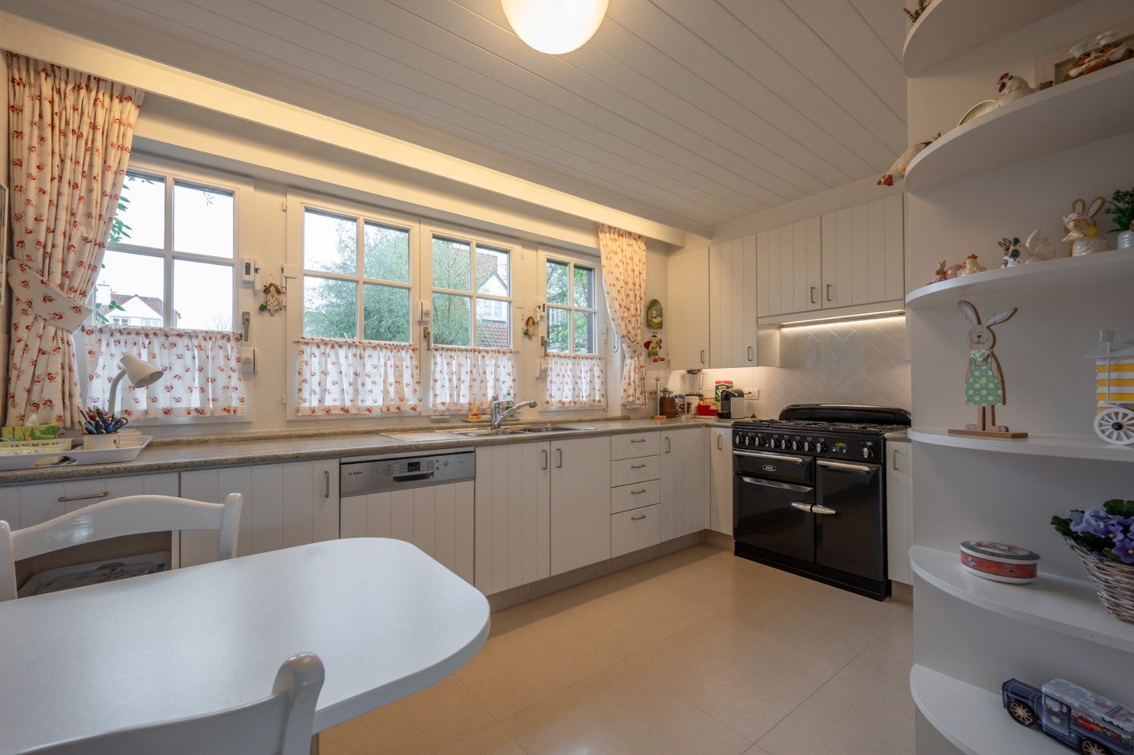 Charmante woning in cottagestijl nabij het Oosthoekplein foto 9