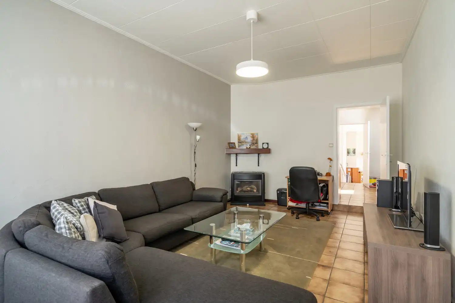 Gelijkvloers pand in het centrum van Sint-Truiden! foto 3