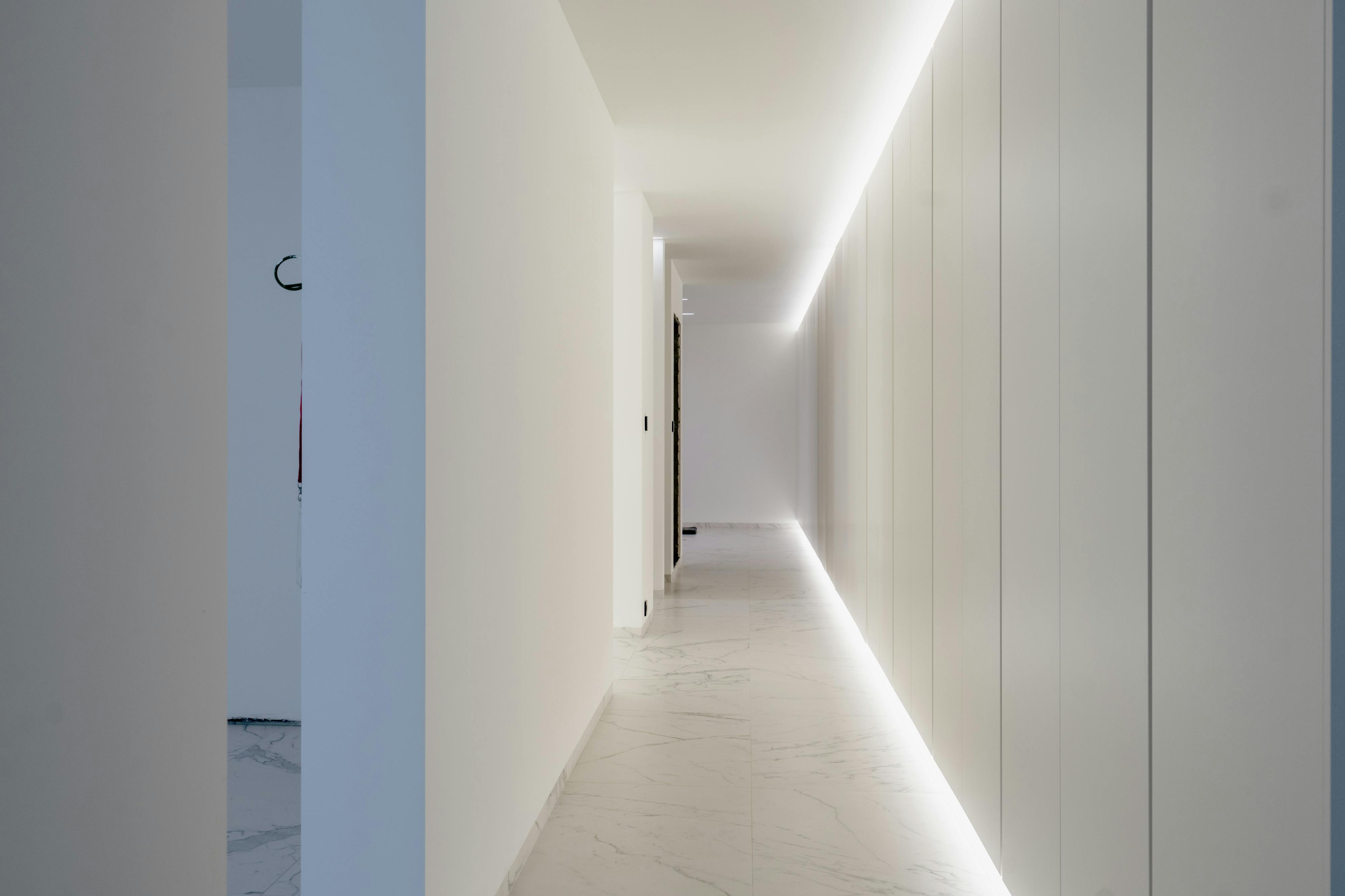 Hypermoderne strakke villa met zwembad in Gits foto 36