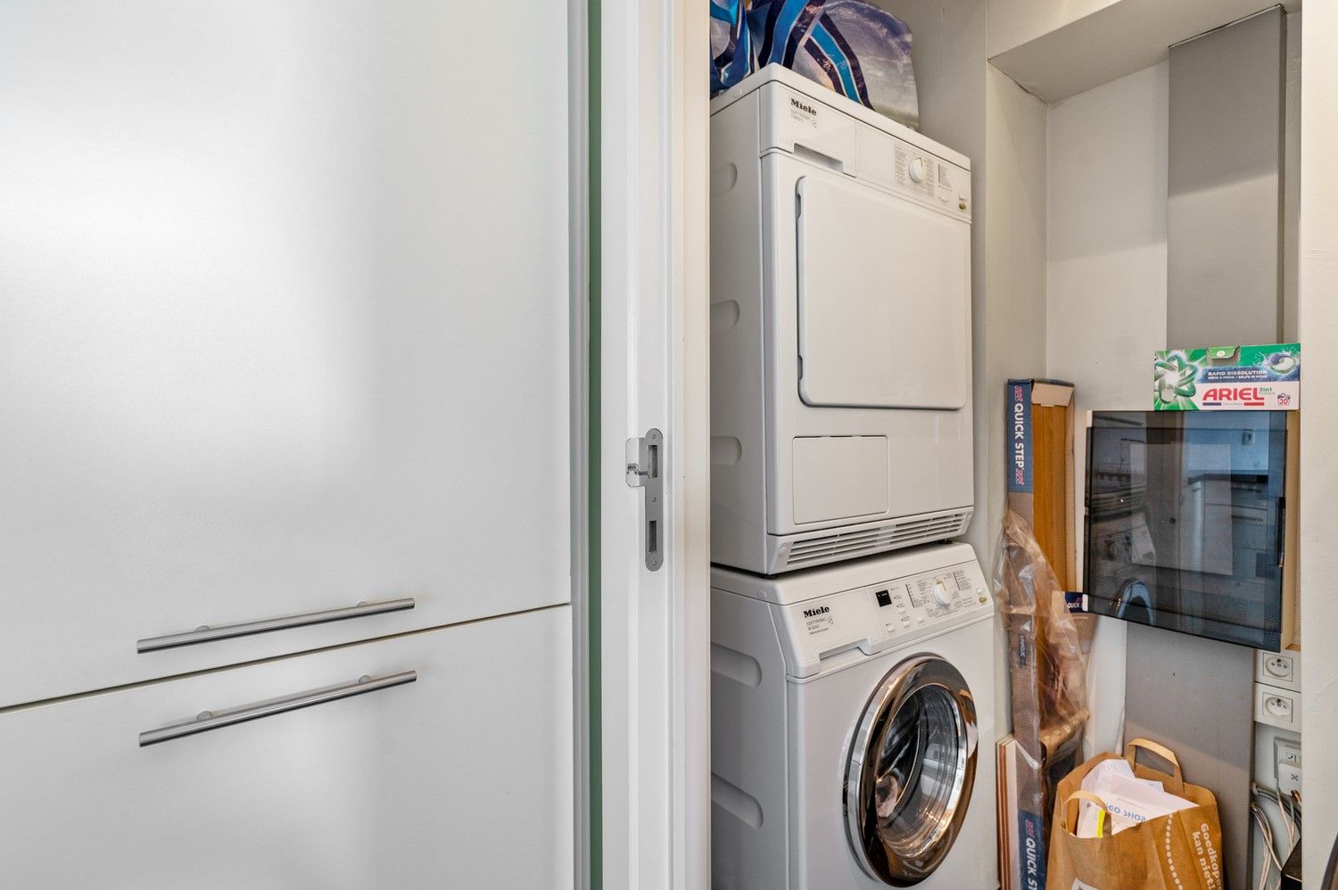 Instapklaar appartement met terras en 2 slaapkamers op centrale ligging in Wijnegem foto 9
