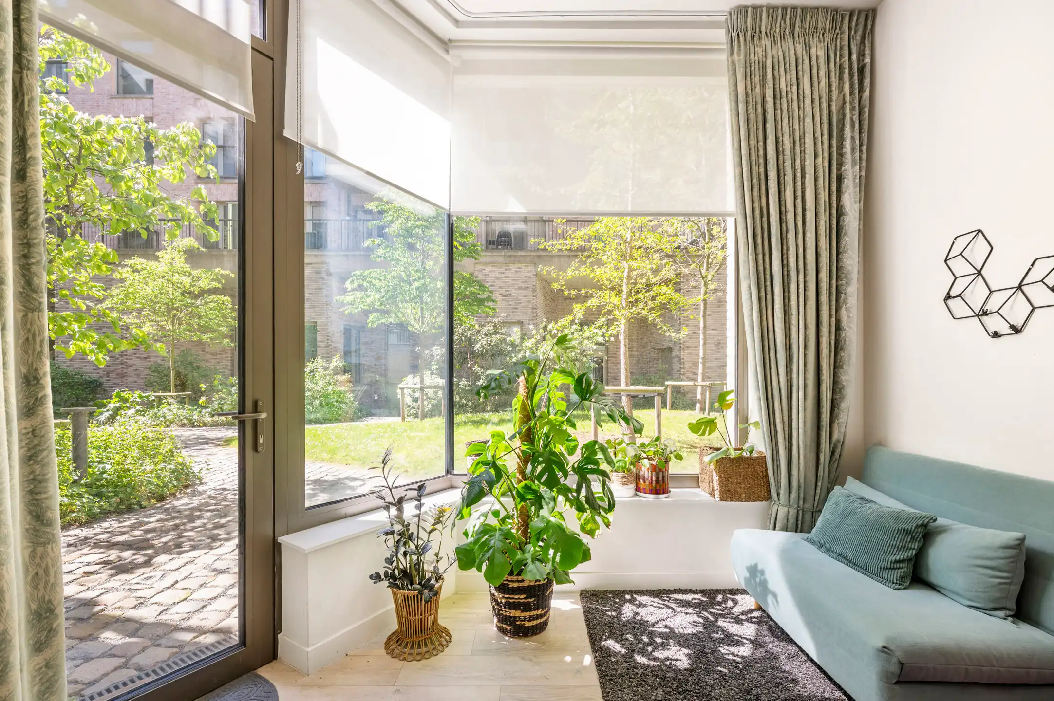 ANTWERPEN-EILANDJE - Lichtrijke, energiezuinige stadswoning foto 2