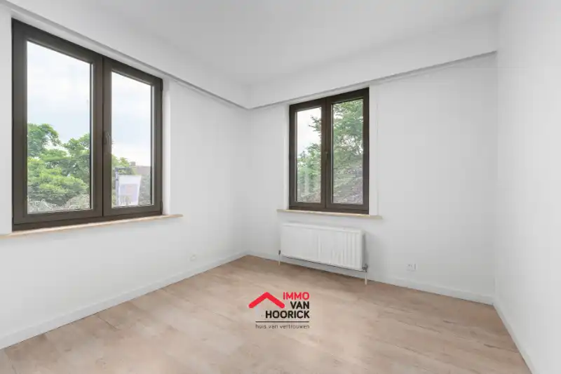 Karaktervolle woning HOB - 5 slpkmrs - centrum Sinaai foto 15