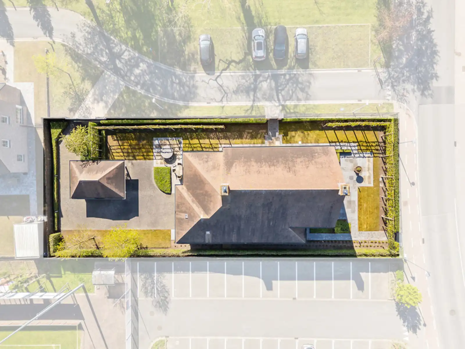 Charmante, recent gebouwde en zeer degelijke villa  foto 3