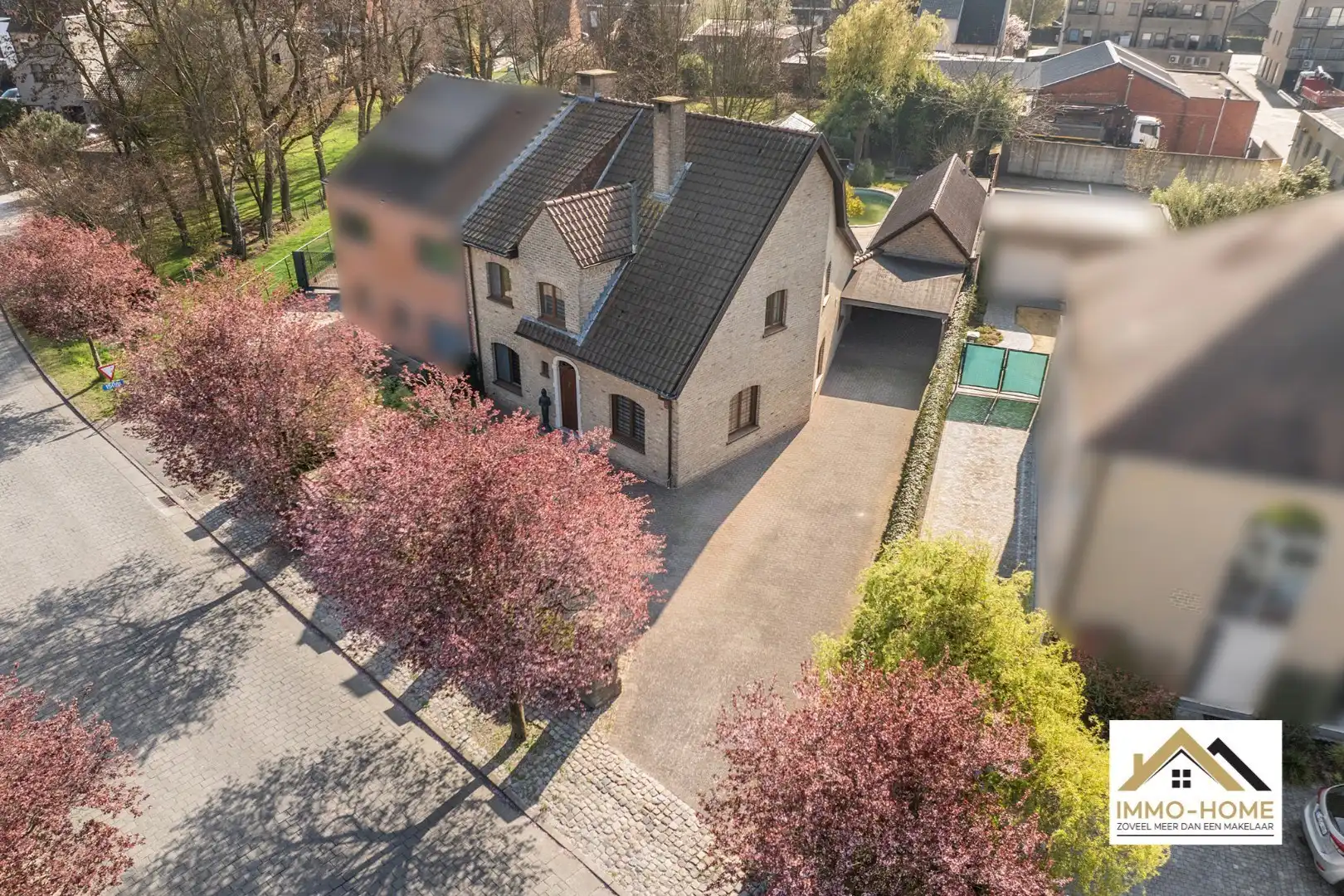 Ruime woning op topligging foto 23