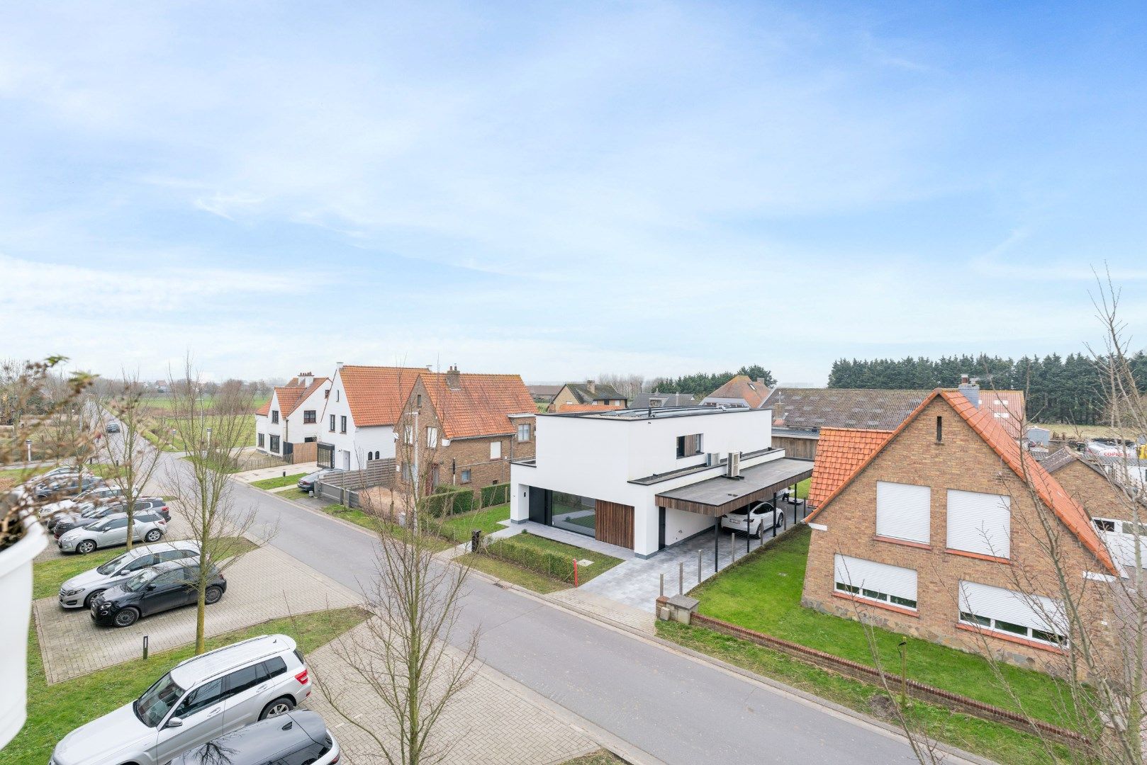 Ruime serviceflat in standingvol gebouw foto 10