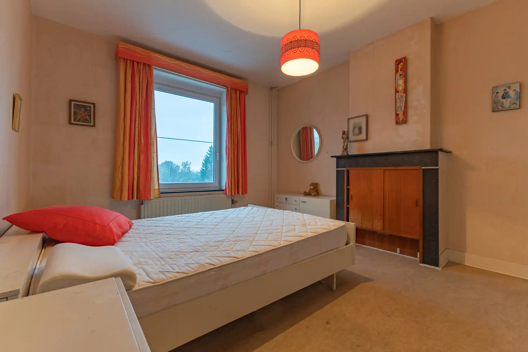 Gunstig gelegen woning met 6 slaapkamers, tuin en garage foto 13