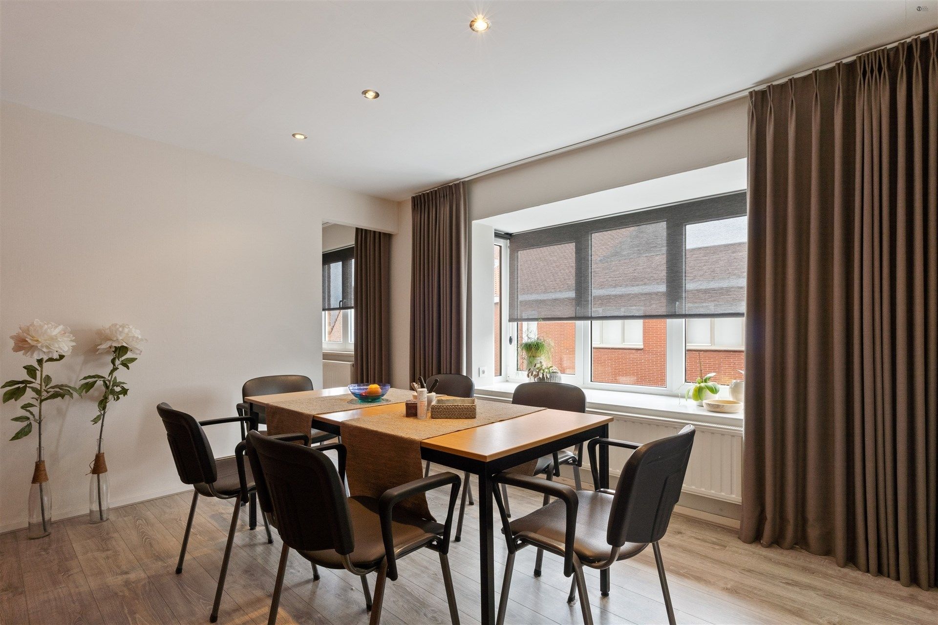 degelijk onderhouden atelier + woonst foto 15