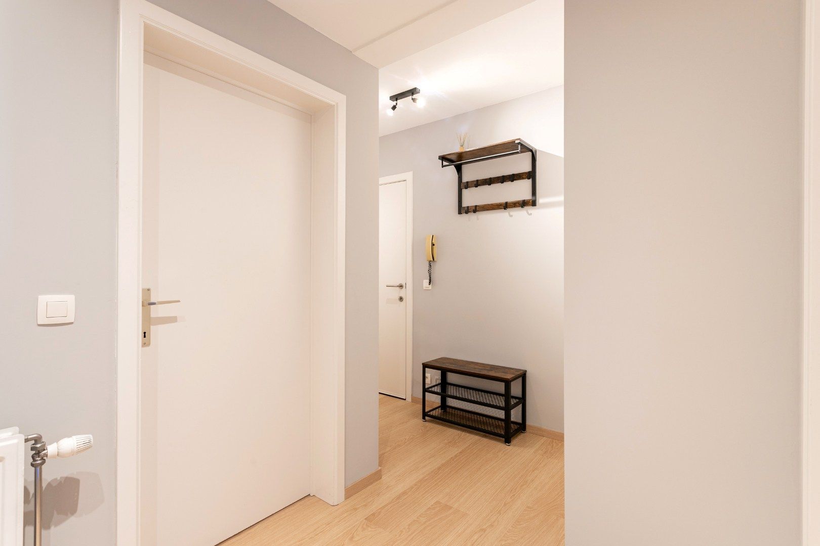 Instapklaar 2 slpk. appartement centrum Halle foto 7