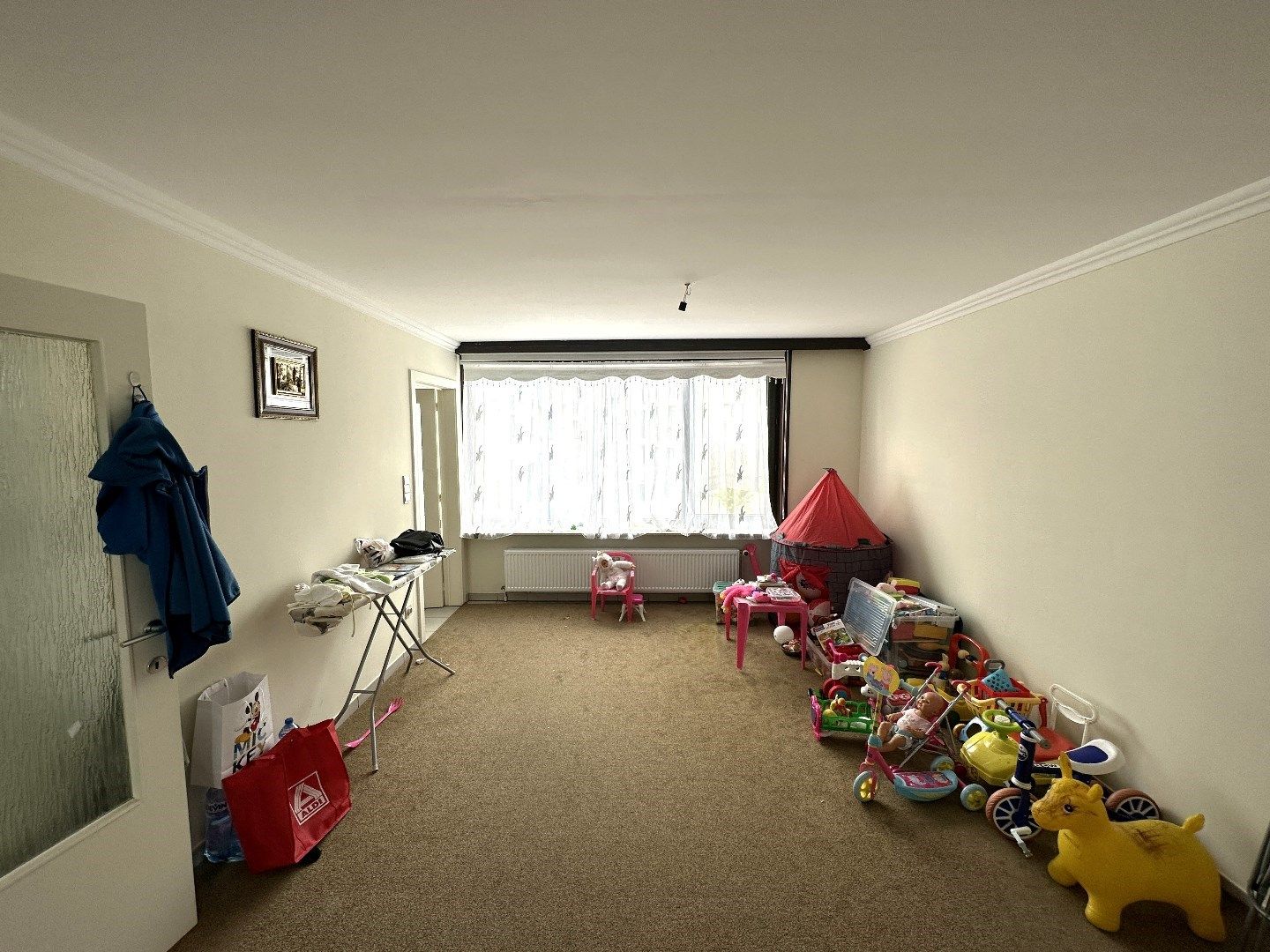 Instapklaar 2-slpk appartement met terras, Torhout foto 6