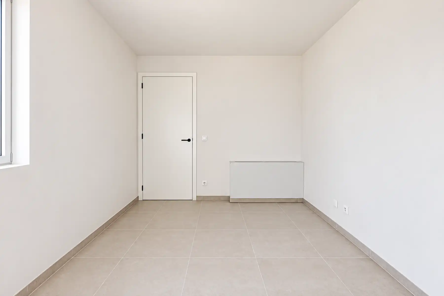 Energiezuinige ruime nieuwbouww met 4 slaapkamers en tuin foto 22