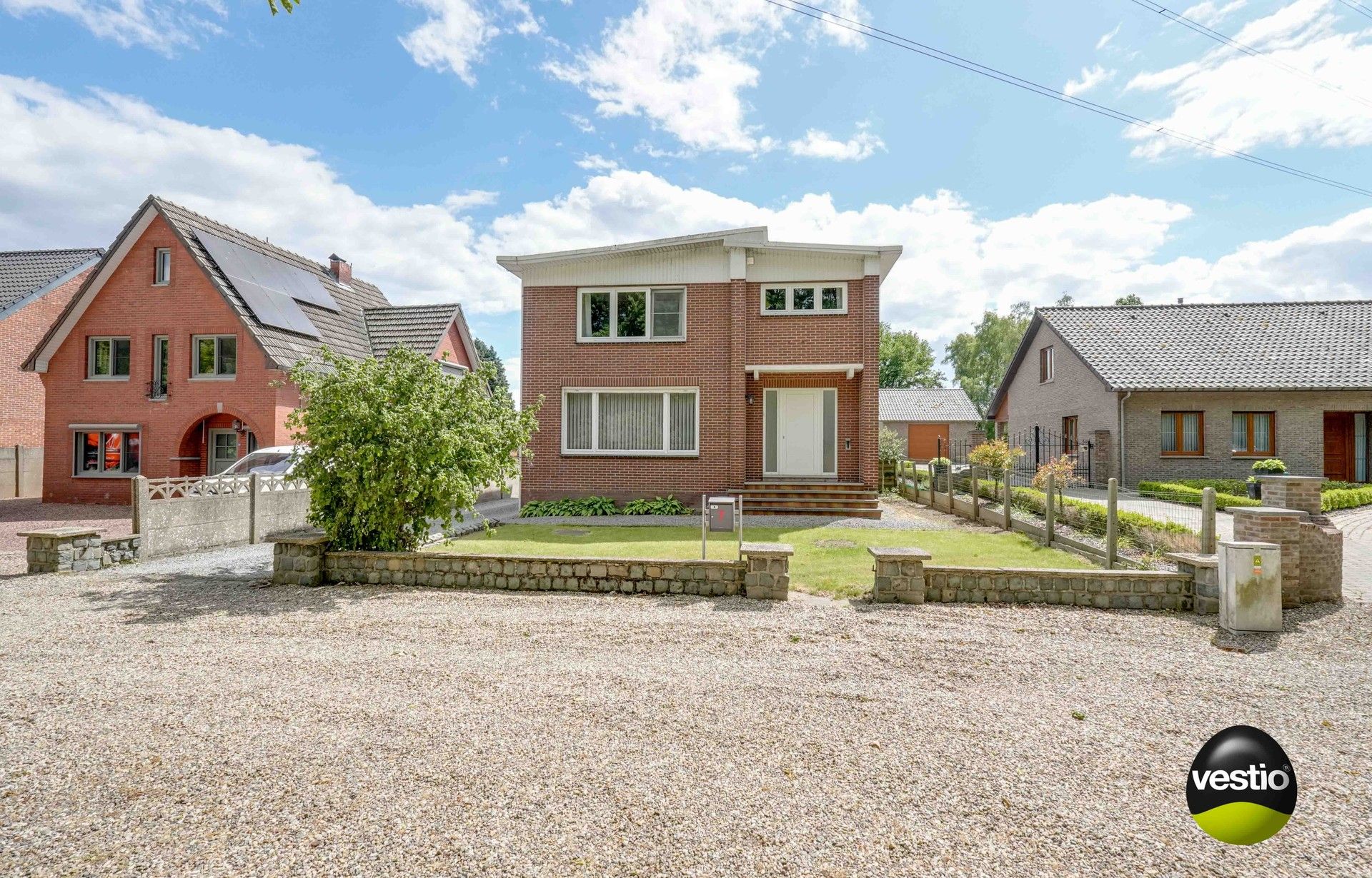 DEGELIJKE WONING MET ZONNEPANELEN OP 13,56 ARE TE ROTEM foto 33