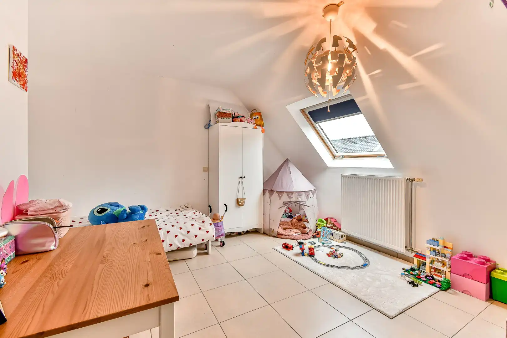 Duplexappartement met twee slaapkamers op rustige ligging in centrum Gistel foto 6