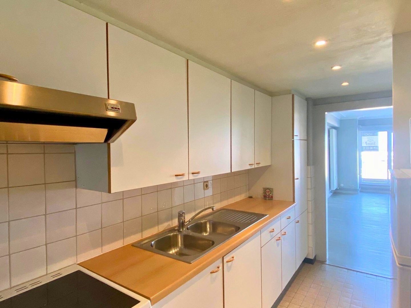 Ruim appartement met zeezicht te huur op de Zeedijk van Oostende – hoofdverblijfplaats foto 7