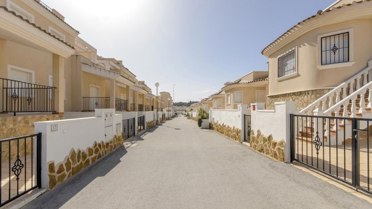 Gekoppelde villa in San Miguel de Salinas (Costa Blanca Zuid) foto 4