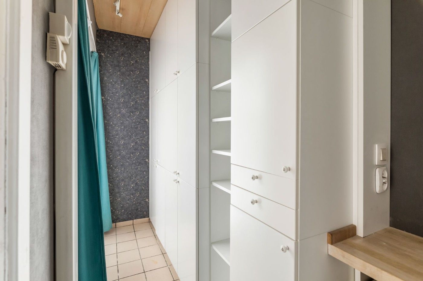 Centraal gelegen, op te frissen woning met 2 à 3 slpk., inpandige garage en tuin foto 11