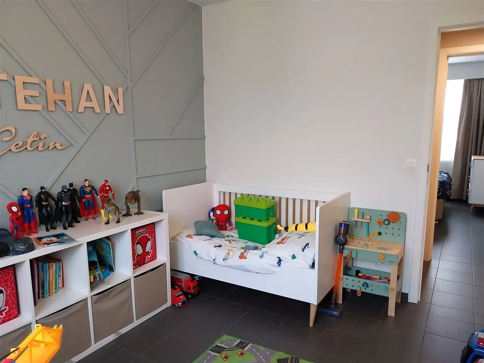 TE HUUR: Appartement met 4 slaapkamers te Heusden-Zolder! foto 11