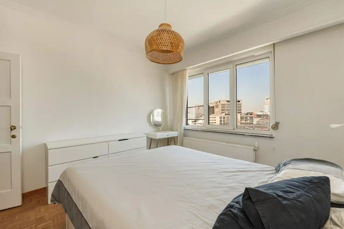 lichtrijk appartement met terras op de hoogste verdieping foto 10