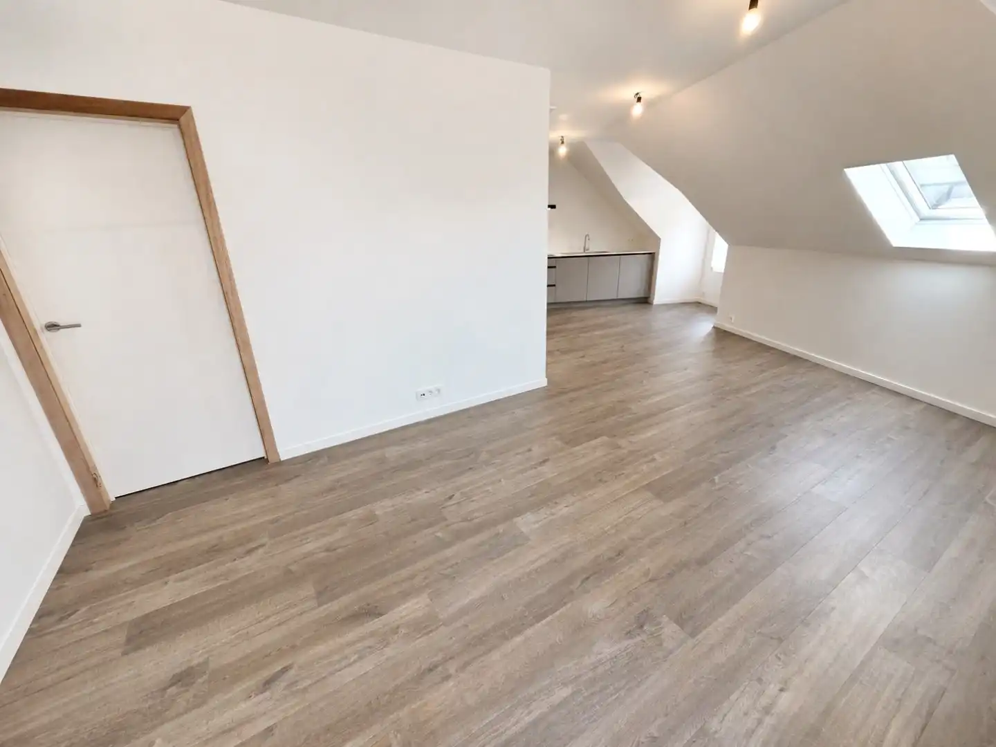 Hip appartement met loftvibes - Pius X foto 6
