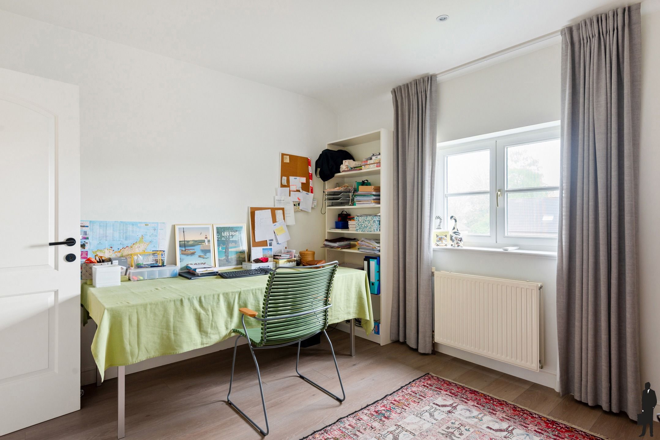 Prachtige villa met 5 ruime slaapkamers & veel parkeerplaats foto 19