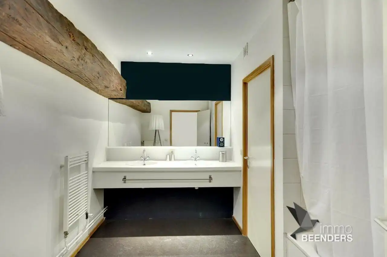 Verhuurd handelspand met duplex foto 14