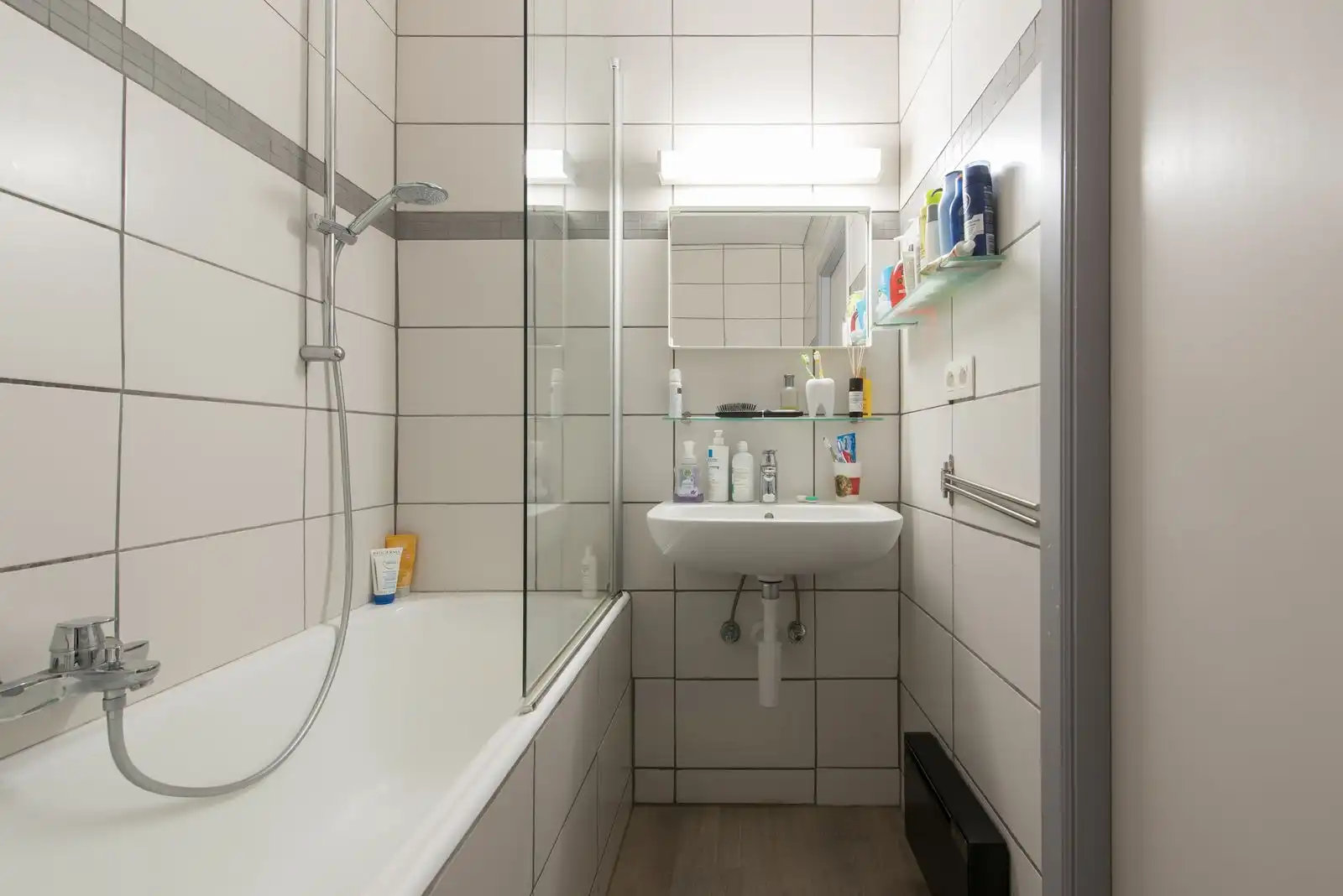 Gezellig en instapklaar gemeubeld appartement met 1 slpk en terras op wandelafstand van strand foto 6