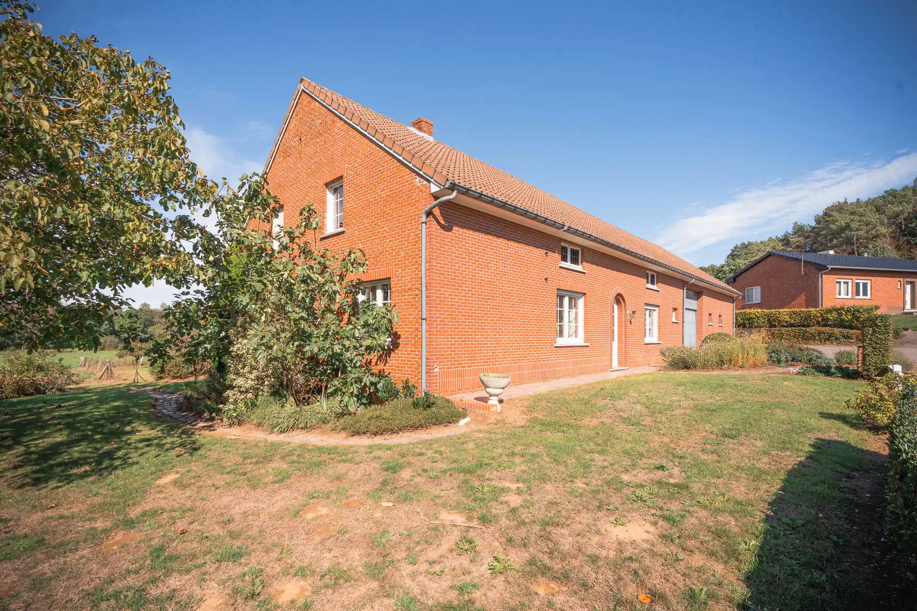 Idyllische hoeve op 1hA grond vol potentieel foto 40