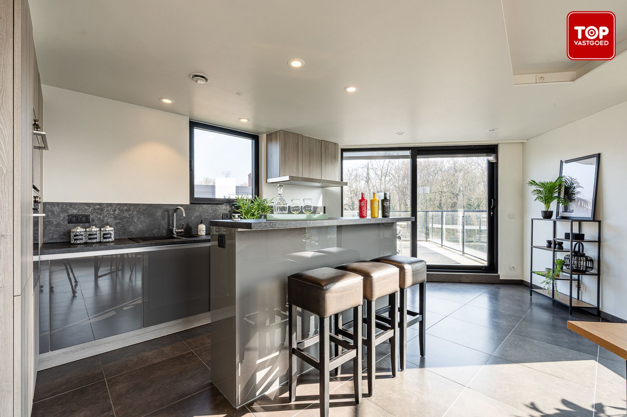 Energiezuinige en lichtrijke penthouse met 3 terrassen en prachtig uitzicht foto 10