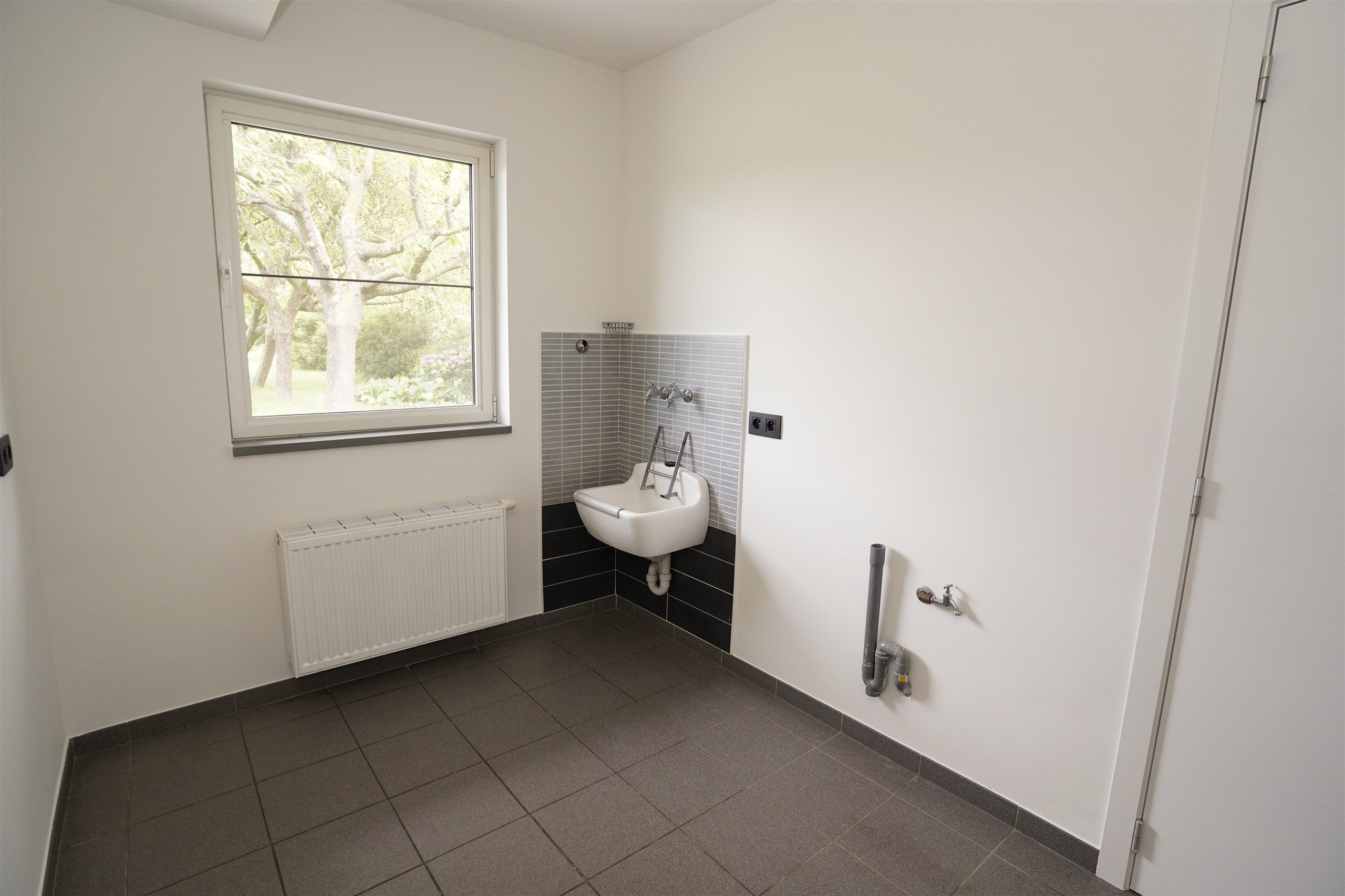 Bijzonder uime halfopen woning met Landelijke Rust op 954 m! foto 13
